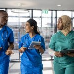 Reino Unido amplía la contratación de profesionales latinoamericanos en el sector salud