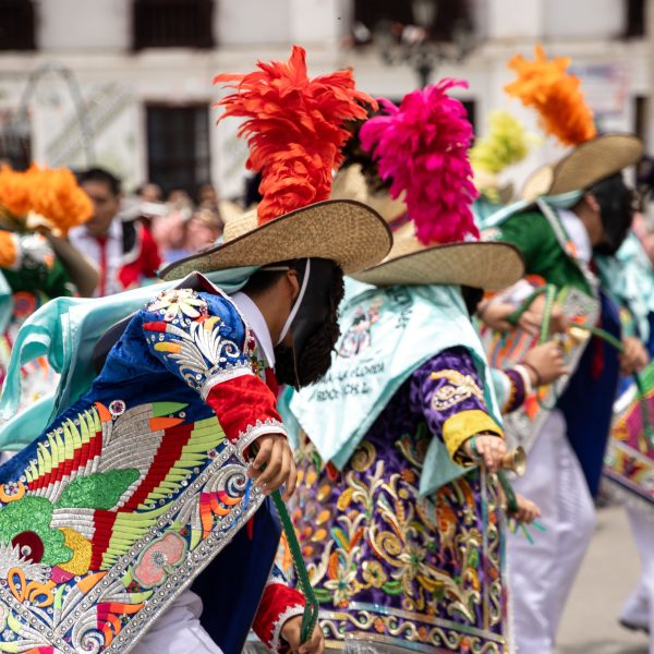 Miles de personas celebran la cultura latina en&hellip;