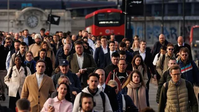Reino Unido intensifica los controles migratorios y aumenta las detenciones por trabajo ilegal