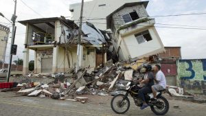Fuerte terremoto de magnitud 7,4 sacude Colombia y&hellip;