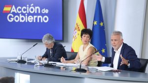 España endurece sus leyes de extranjería y asilo&hellip;