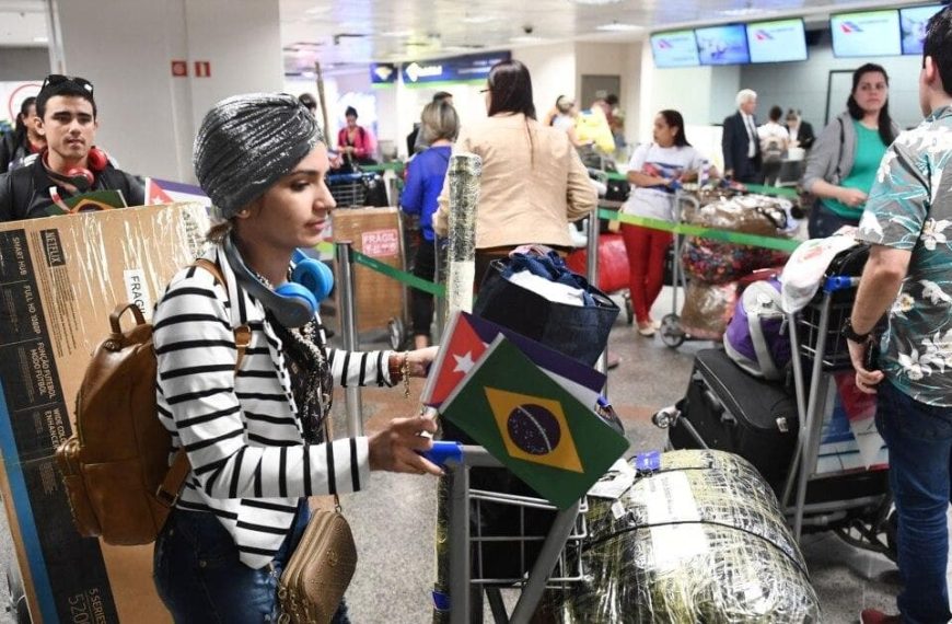Cubanos cambian de rumbo y buscan refugio en Brasil ante las dificultades para llegar a Estados Unidos