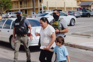 El miedo a ICE cambia la vida cotidiana&hellip;