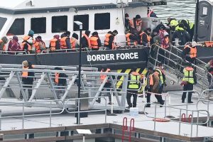 Reino Unido: bajan los cruces en el Canal,&hellip;