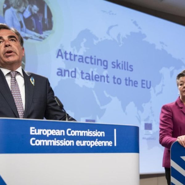 Europa prepara nuevas reglas para facilitar el trabajo&hellip;