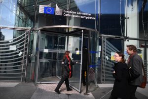 La Unión Europea aprueba nuevas reglas para trabajadores&hellip;