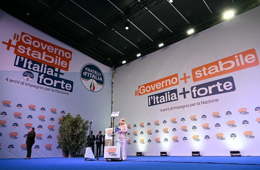 Giorgia Meloni alcanza un récord histórico de permanencia en el poder