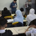 20 de septiembre de 2026 Italia anuncia nuevas medidas sobre el uso del velo y la presencia de estudiantes extranjeros en las aulas