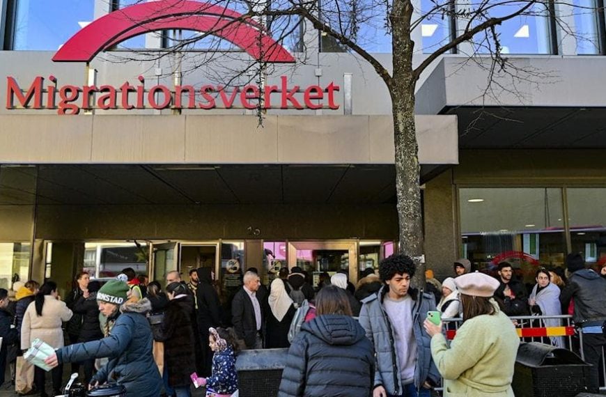 Suecia endurece su política migratoria y amplía las posibilidades de retirar permisos de residencia
