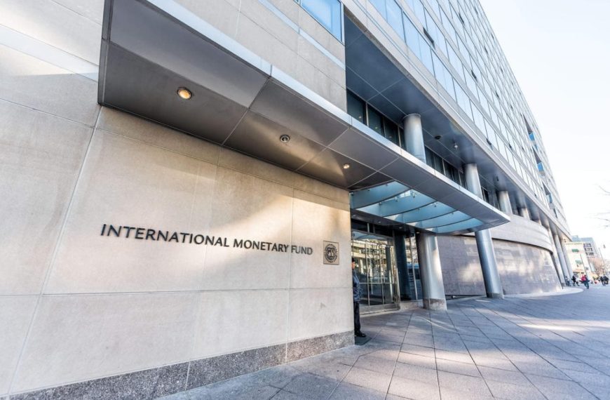 El FMI advierte que América Latina podría quedarse atrás pese a las oportunidades económicas
