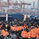 Huelga internacional de trabajadores portuarios afecta a más de 100 puertos: Francia, Italia y Grecia entre los países movilizados